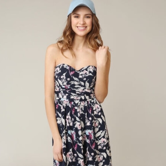 ✨Host Pick✨Brand New Kismet Bowen Spring Dress - Picture 4 of 12